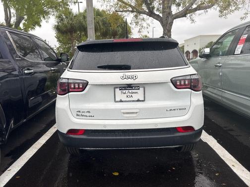 Bright White Clearcoat 2023 Jeep Compass Limited