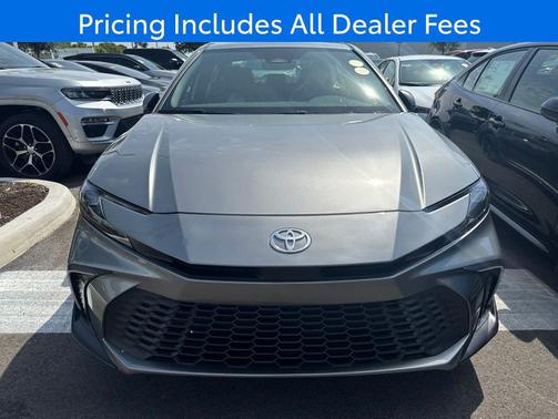 Heavy Metallic 2026 Toyota Camry SE