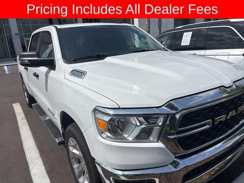 Bright White Clearcoat 2023 RAM 1500 Big Horn/Lone Star