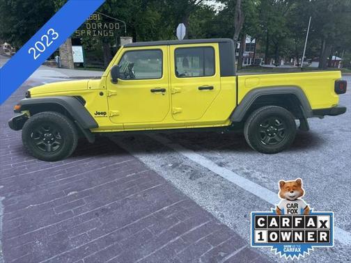 2023 Jeep Gladiator Sport