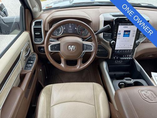 2023 RAM 2500 Laramie Crew Cab 4x4 6'4' Box