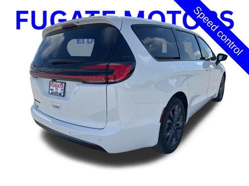 2026 Chrysler Pacifica L