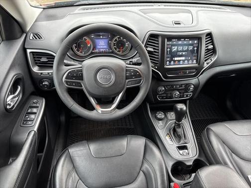 2022 Jeep Cherokee Latitude Lux