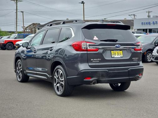 Magnetite Gray Metallic 2023 Subaru Ascent Limited 7-Passenger
