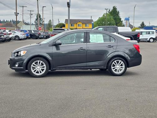Nightfall Gray Metallic 2016 Chevrolet Sonic LT