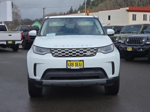 2025 Land Rover Discovery P300 S