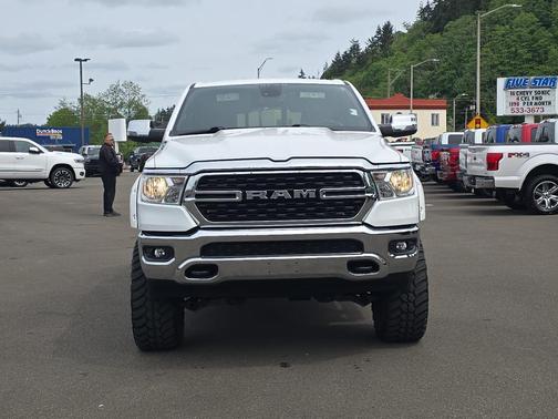 Bright White 2023 RAM 1500 Big Horn/Lone Star