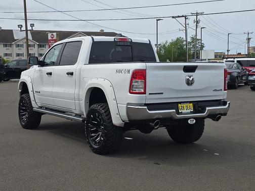 Bright White 2023 RAM 1500 Big Horn/Lone Star