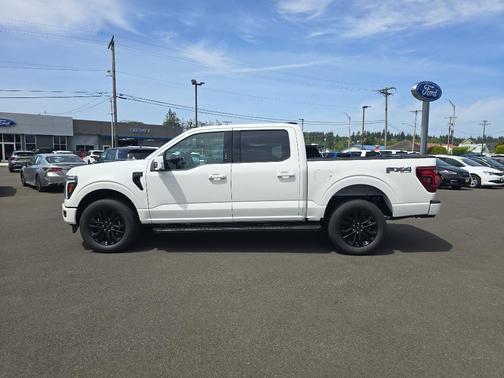 Star White Metallic Tri-Coat 2026 Ford F-150 Lariat