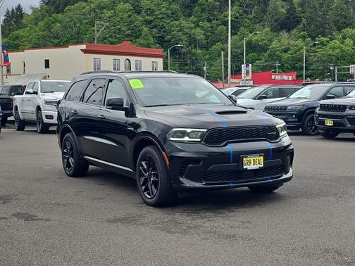 DB Black 2025 Dodge Durango R/T