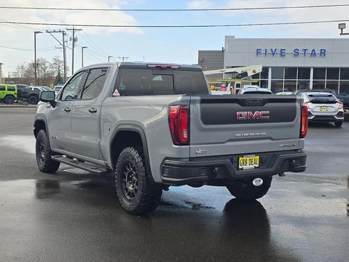 2024 GMC Sierra 1500 AT4X