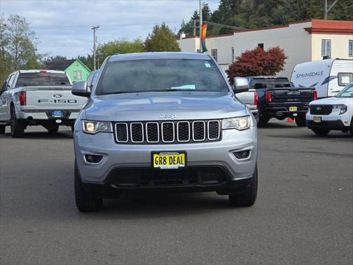 2018 Jeep Grand Cherokee Laredo 4x4