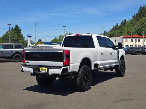 Star White Metallic Tri-Coat 2025 Ford F-250 Platinum