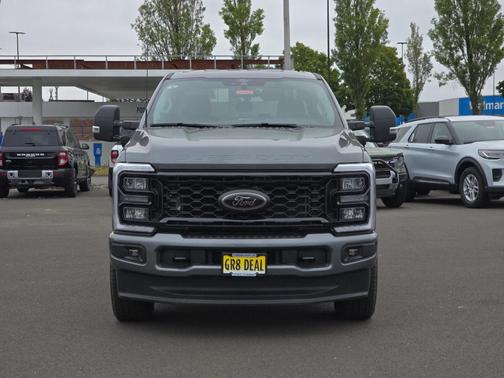 2025 Ford F-350 XLT