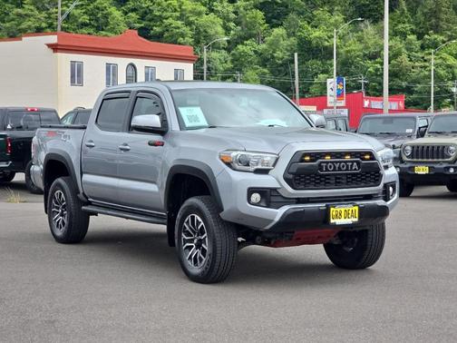 Silver Sky Metallic 2017 Toyota Tacoma TRD Off Road
