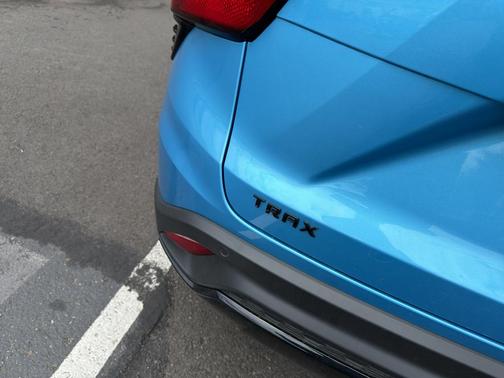 Marina Blue Metallic 2025 Chevrolet Trax FWD 1RS