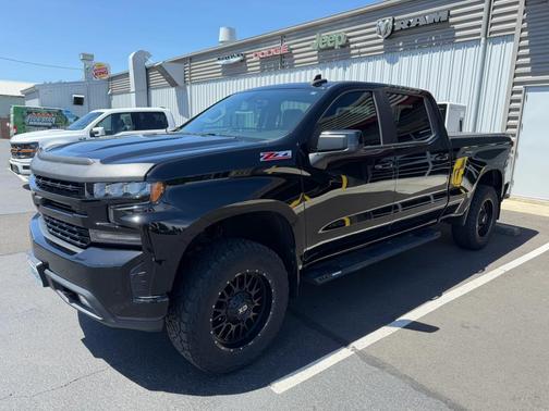 Black 2019 Chevrolet Silverado 1500 RST