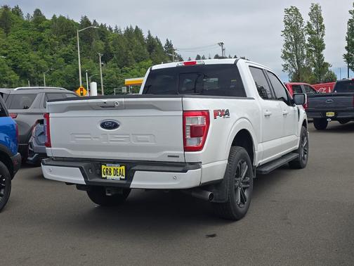 Oxford White 2021 Ford F-150 Lariat