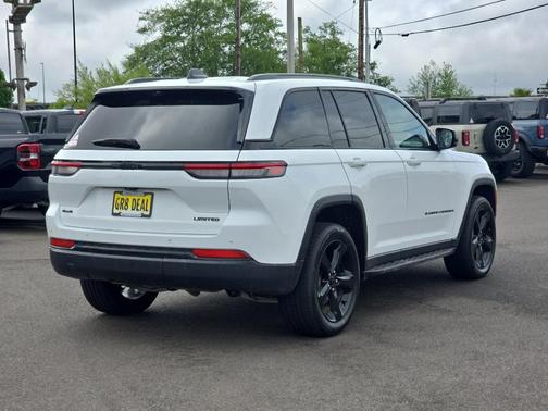 Bright White 2024 Jeep Grand Cherokee Limited