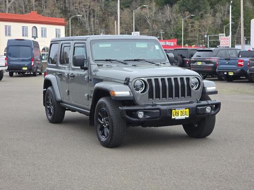 Sting-Gray Clearcoat 2023 Jeep Wrangler 4-Door Freedom 4x4