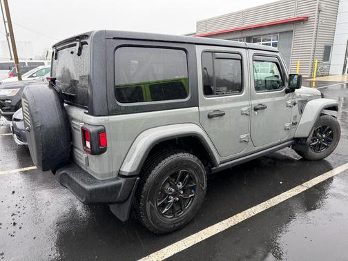 2023 Jeep Wrangler 4-Door Freedom 4x4