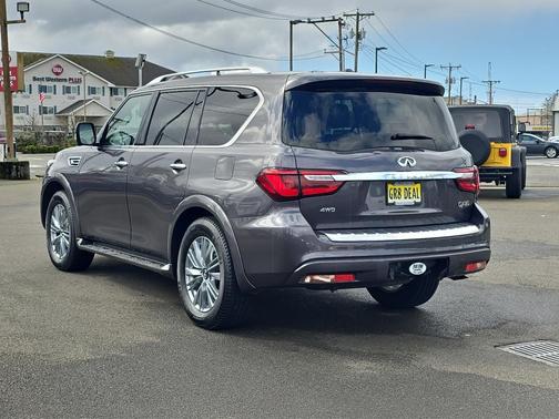 2024 INFINITI QX80 Luxe