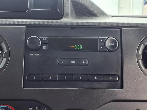 Pueblo Gold Metallic 2013 Ford E350 Super Duty XL