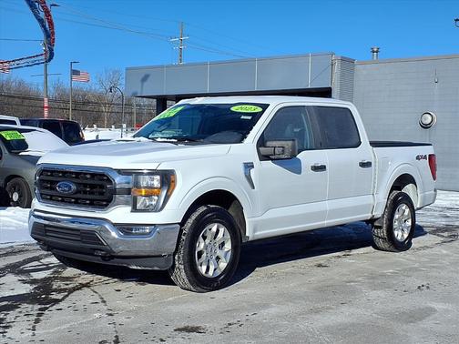 Oxford White 2023 Ford F-150 XLT