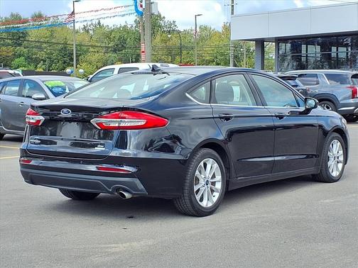 2020 Ford Fusion SE