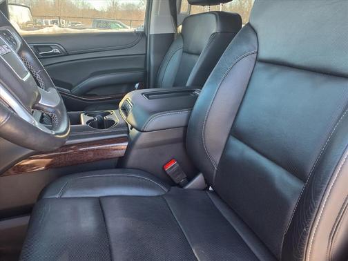 2020 GMC Yukon XL SLT