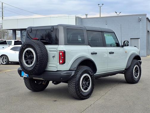 Cactus Green / Gray 2022 Ford Bronco Badlands