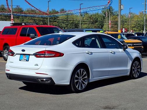 2020 Ford Fusion SE