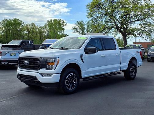 Oxford White 2023 Ford F-150 XLT
