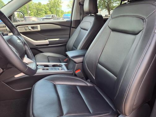 Forged Green Metallic 2024 Ford Explorer XLT