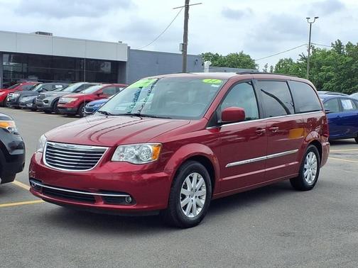 2014 Chrysler Town & Country Touring