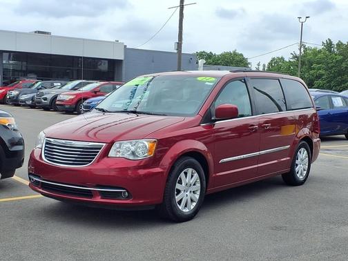 2014 Chrysler Town & Country Touring