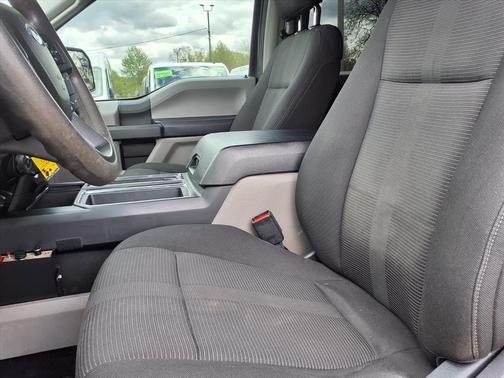Magnetic Metallic 2017 Ford F-150 XL