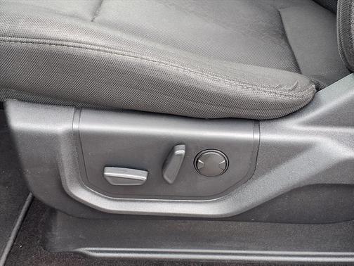 Ruby Red Metallic Tinted Clearcoat 2019 Ford F-150 XLT