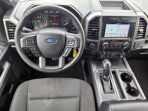 Ruby Red Metallic Tinted Clearcoat 2019 Ford F-150 XLT
