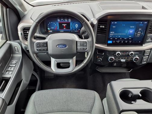 Oxford White 2025 Ford F-150 XLT
