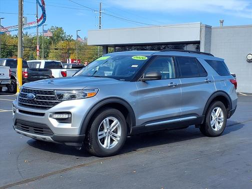 Iconic Silver Metallic 2020 Ford Explorer XLT