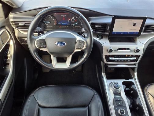 Iconic Silver Metallic 2020 Ford Explorer XLT