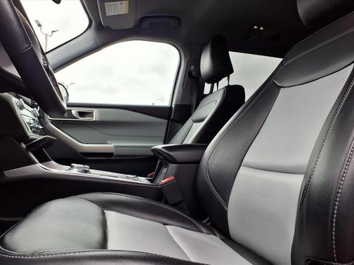 Jewel Red Metallic 2023 Ford Explorer XLT