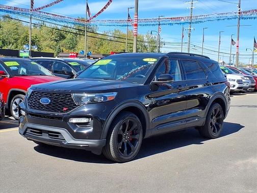 2022 Ford Explorer ST