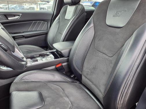 2020 Ford Edge ST