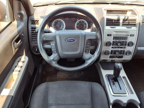 2009 Ford Escape XLT