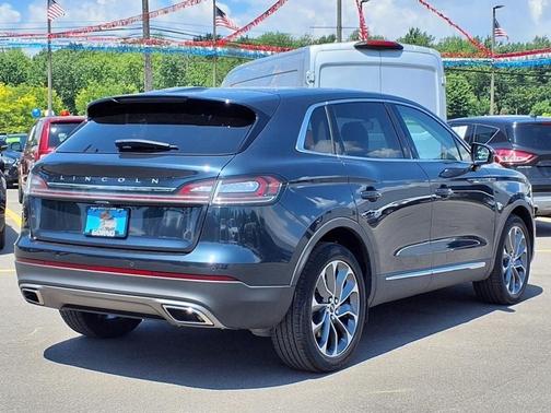 2022 Lincoln Nautilus Reserve