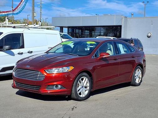 2014 Ford Fusion SE