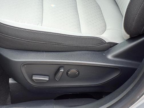 Iconic Silver Metallic 2024 Ford Escape Active