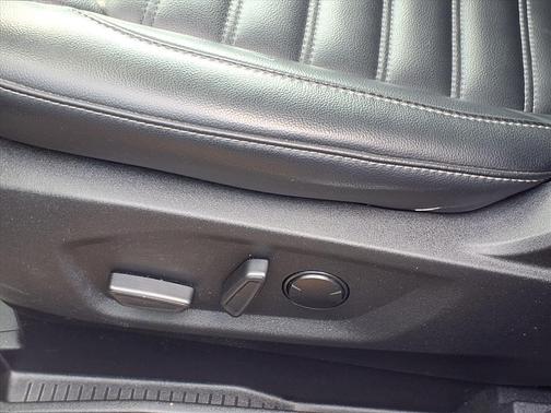 Carbonized Gray Metallic 2024 Ford Edge SEL